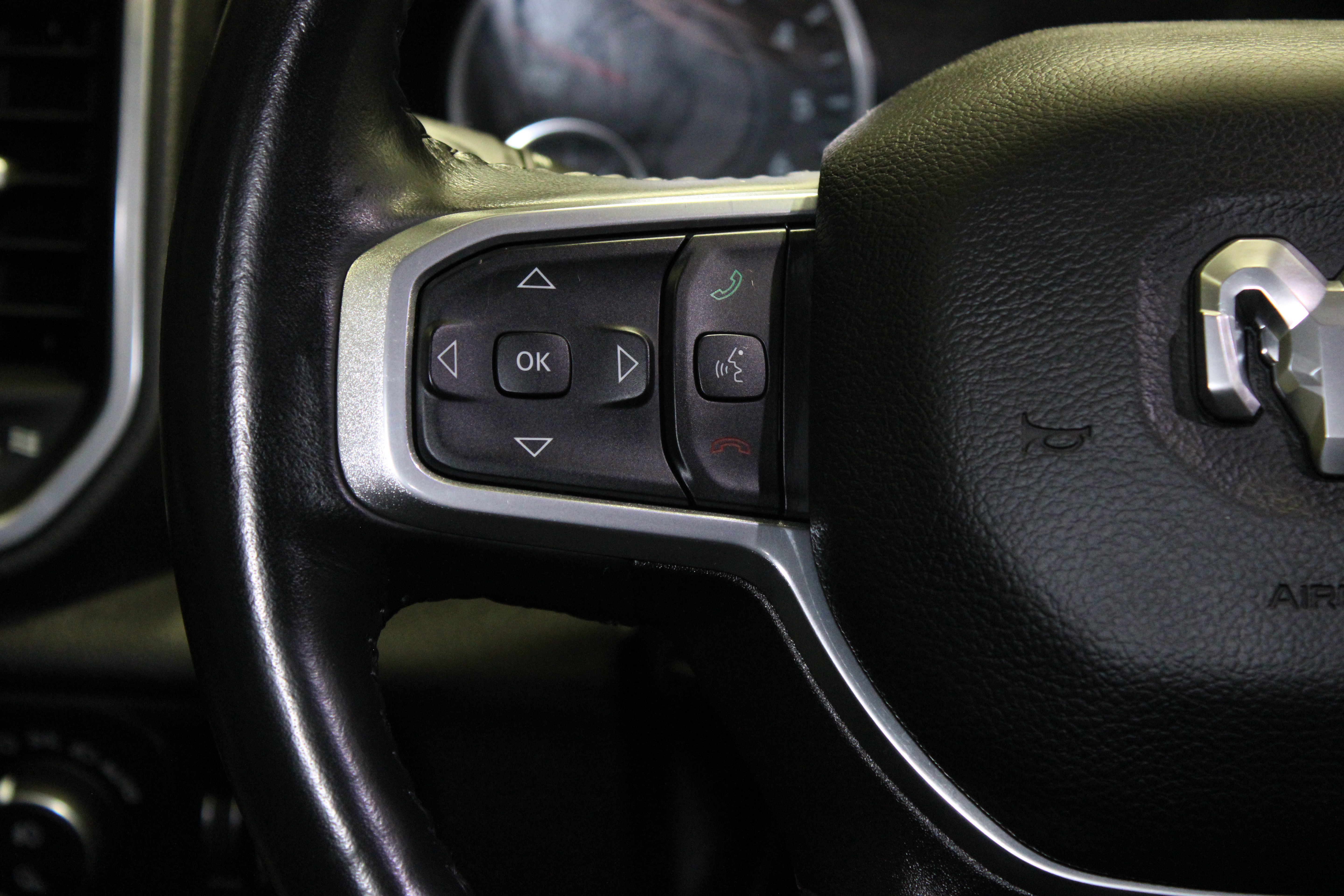 Used 2023 RAM 1500 Laramie RWD image 24