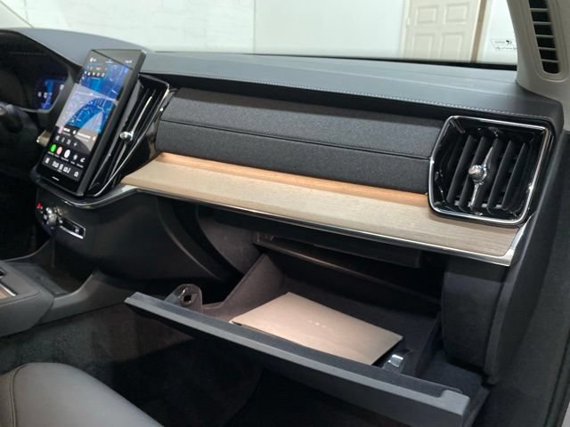 Used 2025 Volvo XC90 B6 Plus AWD/4WD image 92
