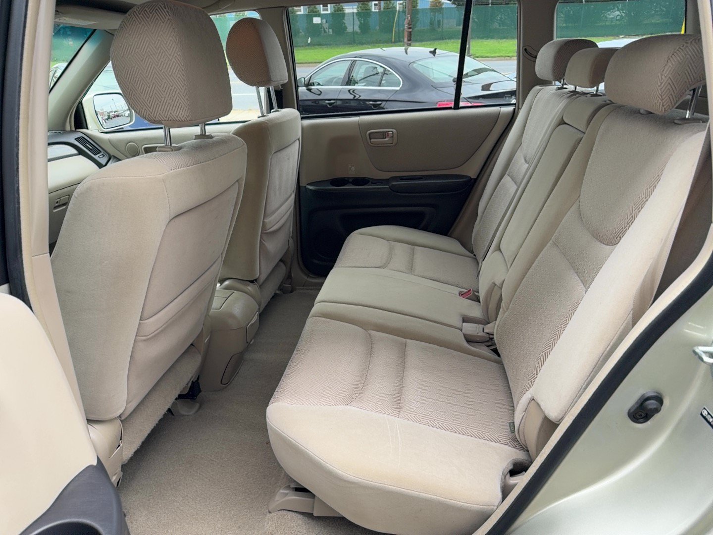 Used 2003 Toyota Highlander 4WD V6 w/ Appearance Pkg image 16