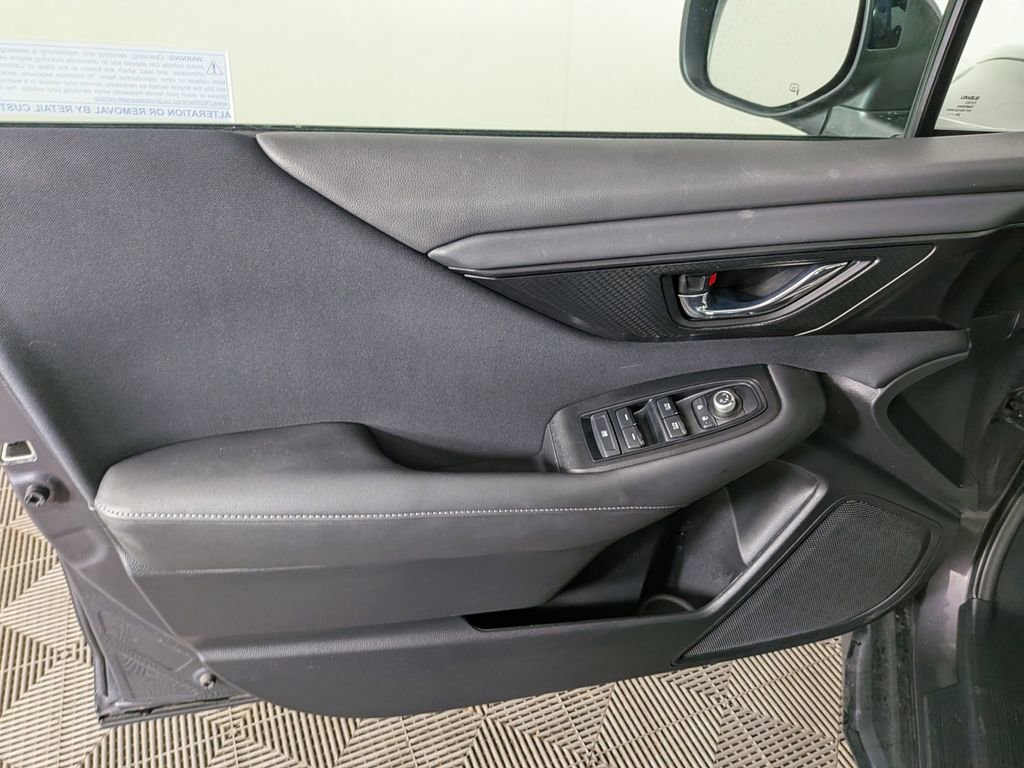 Used 2025 Subaru Outback Premium image 16