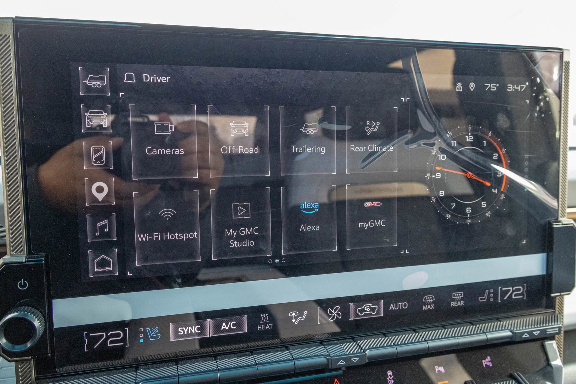 Used 2024 GMC Hummer EV 3X w/ Omega Edition image 27