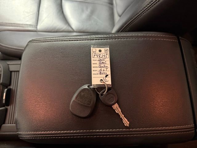 Used 2015 GMC Acadia SLT image 21