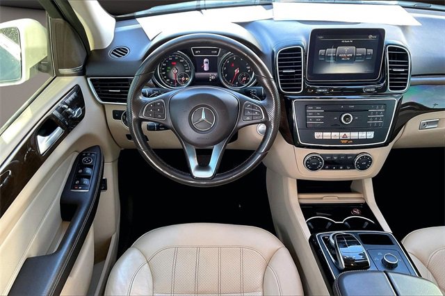 Used 2018 Mercedes-Benz GLE 350 w/ Premium 1 Package image 5