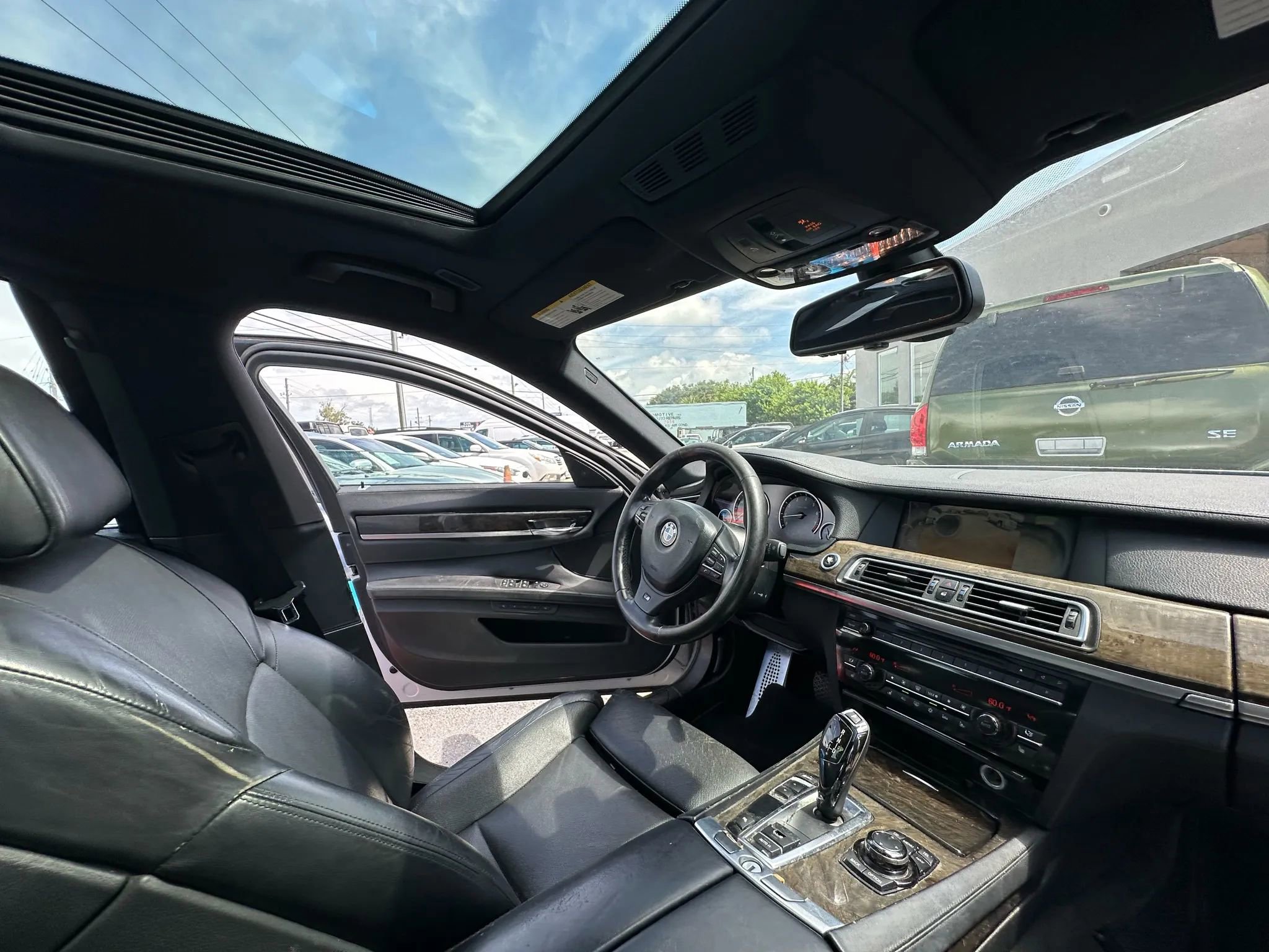 Used 2012 BMW 750Li image 9