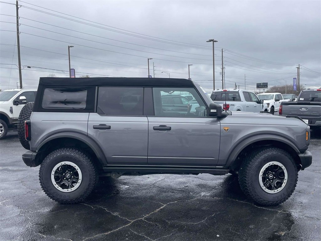 Used 2023 Ford Bronco Badlands w/ Sasquatch Package image 2