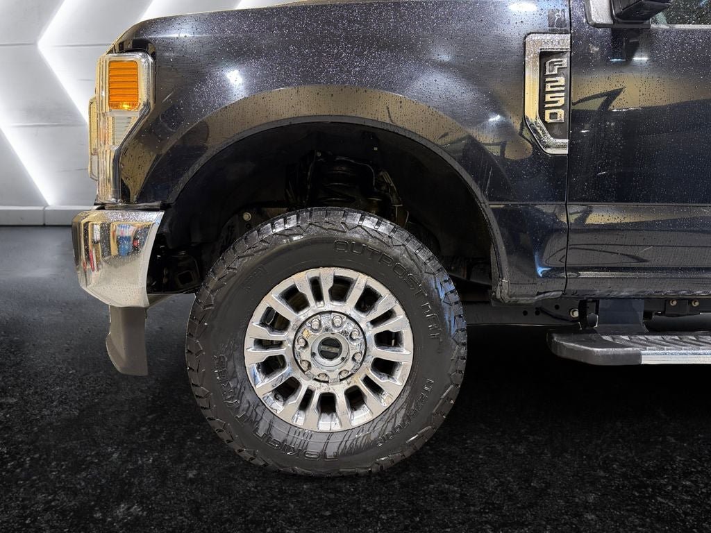 Used 2020 Ford F250 XLT w/ XLT Premium Package AWD/4WD image 14