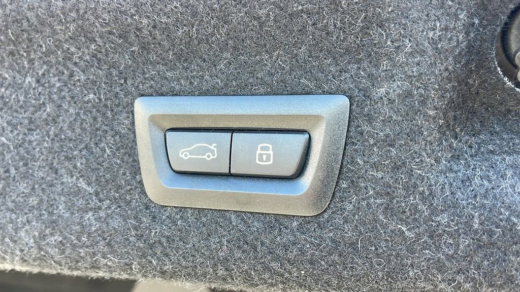 Used 2025 BMW 430i Coupe w/ Premium Package image 27