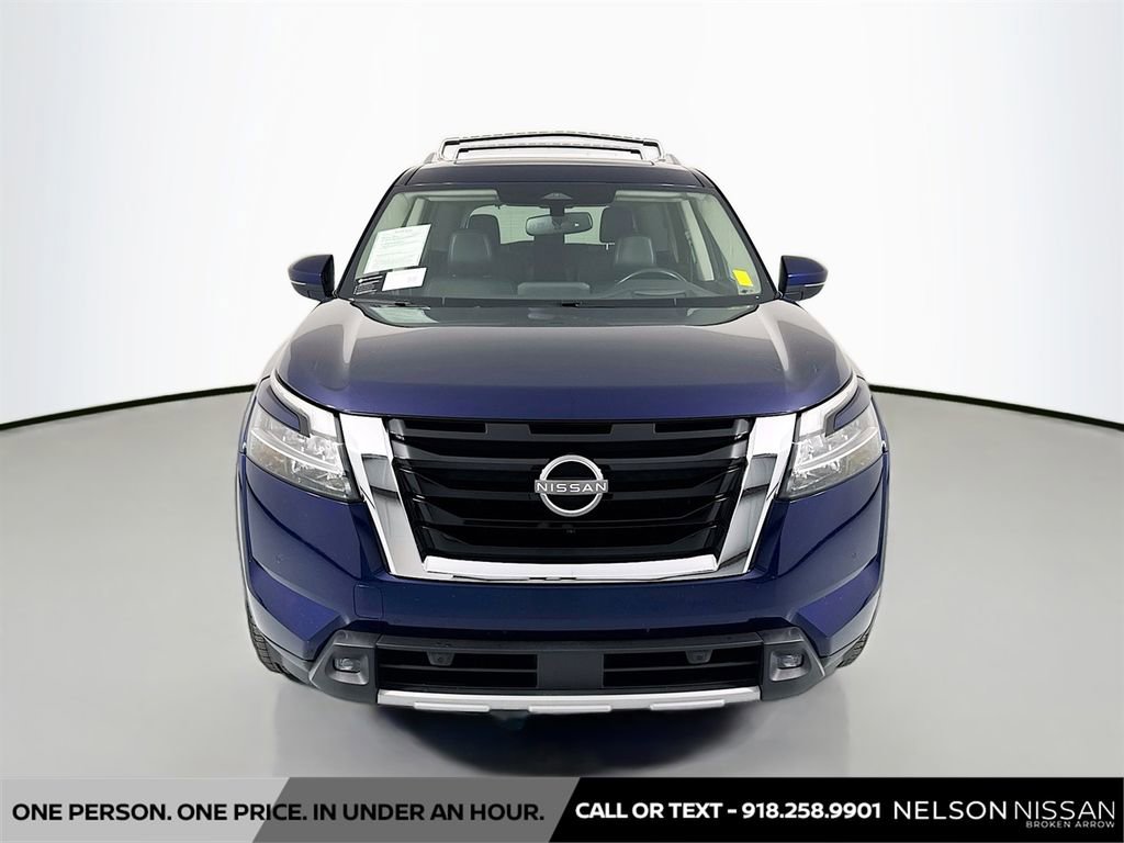 Certified 2022 Nissan Pathfinder Platinum w/ Lighting Package (N93) image 2