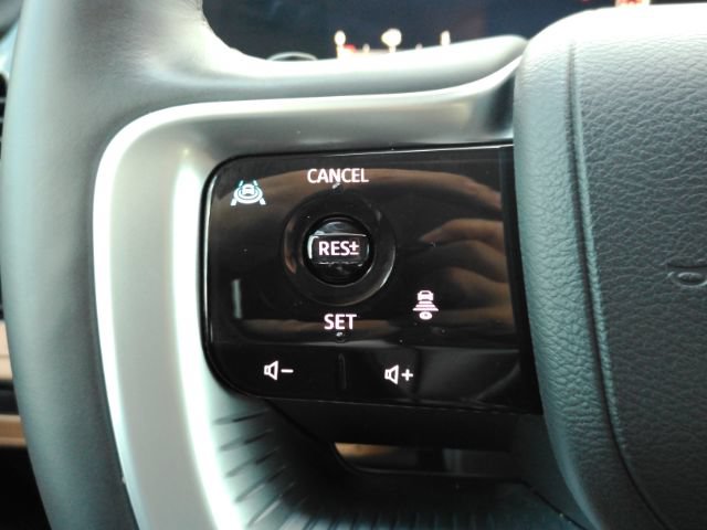 Used 2025 INFINITI QX80 Luxe RWD image 40