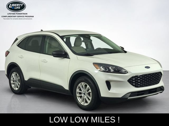 Used 2022 Ford Escape SE w/ Cold Weather Package FWD video 2