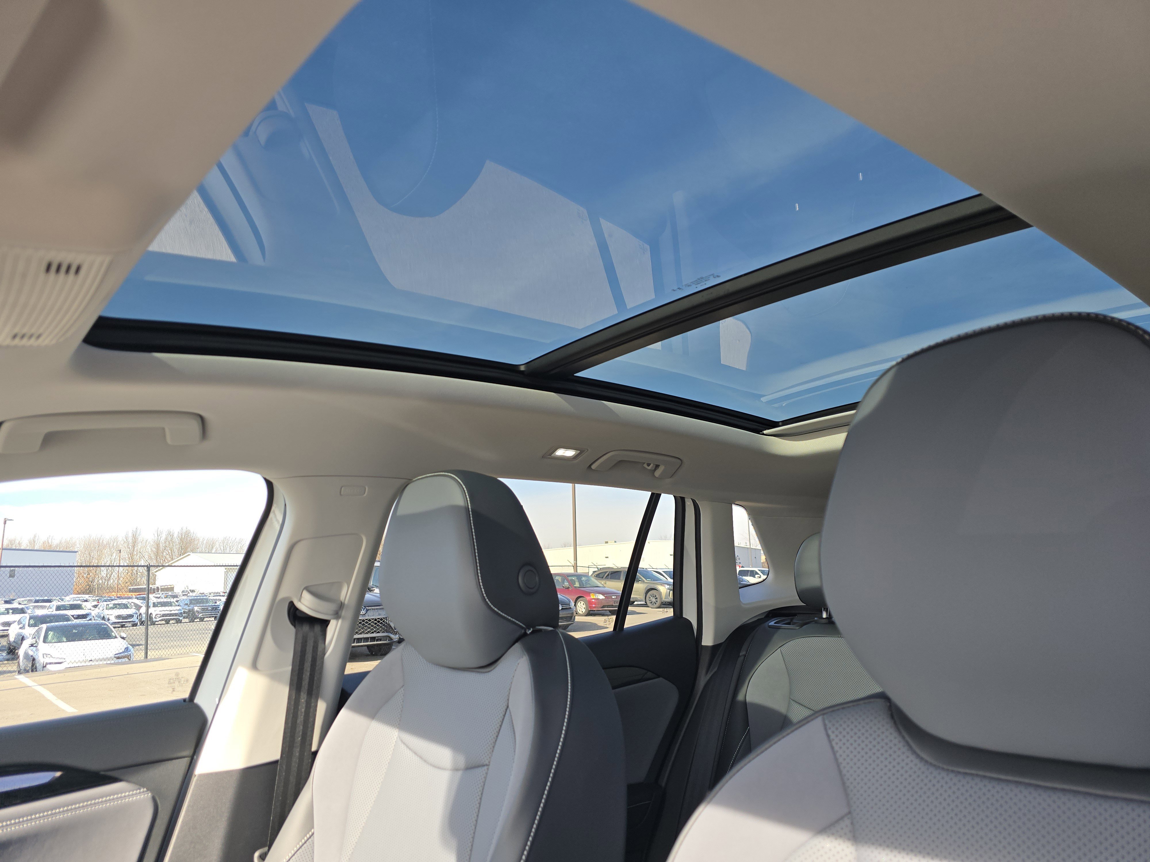 New 2026 Volkswagen Tiguan SE image 9