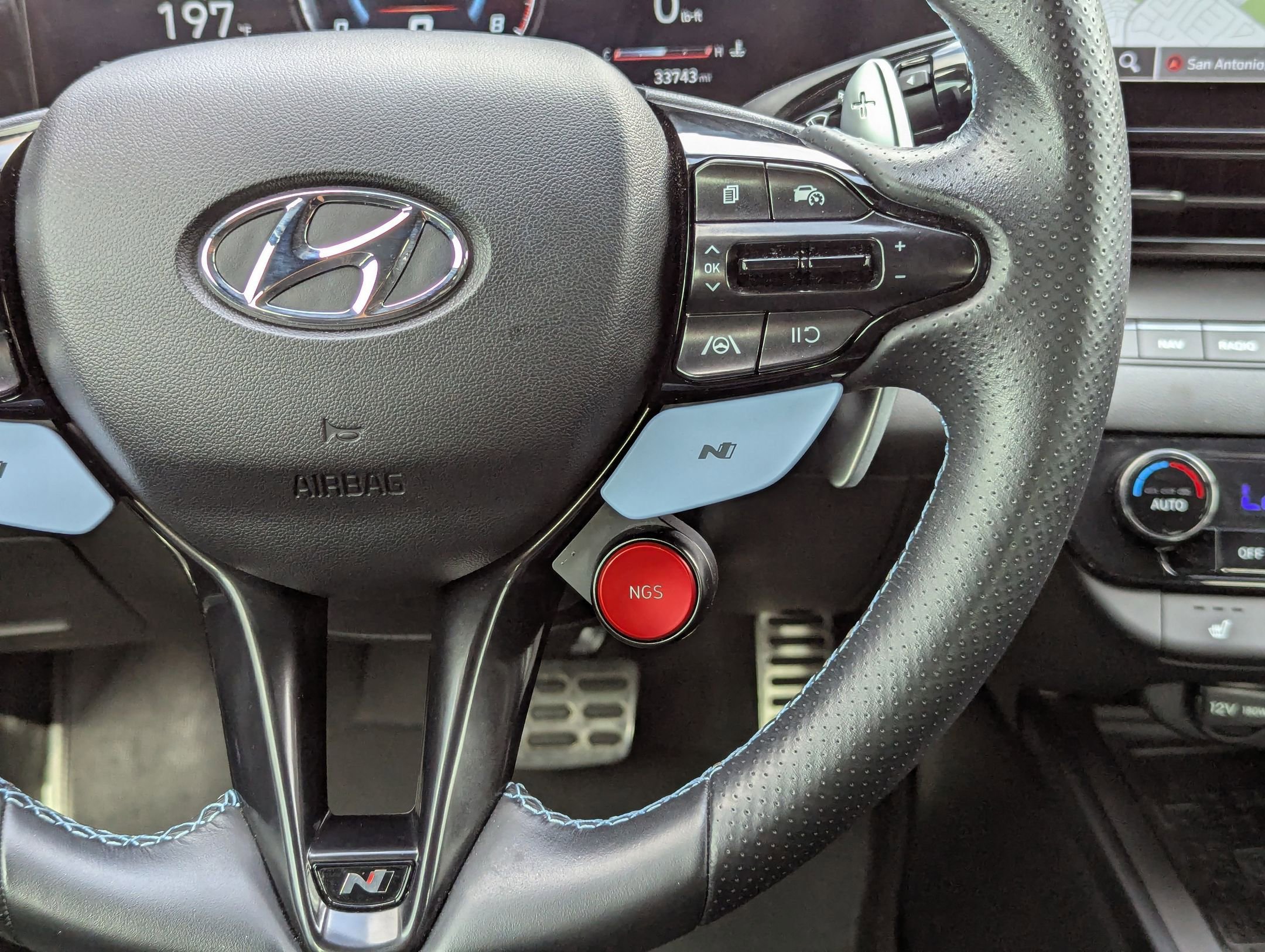 Used 2022 Hyundai Elantra N image 22