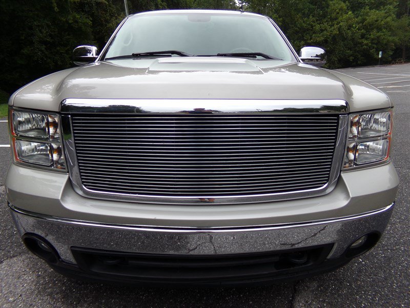 Used 2008 GMC Sierra 1500 SLE w/ Power Pack Plus RWD image 2