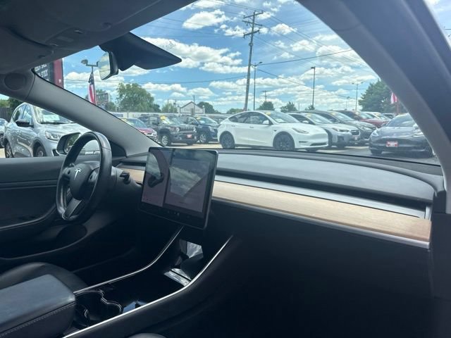 Used 2018 Tesla Model 3 Long Range RWD image 19