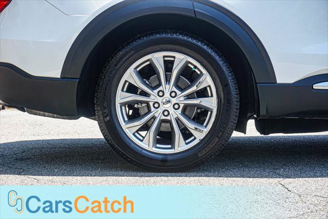 Used 2022 Ford Explorer Limited w/ Equipment Group 301A RWD image 16