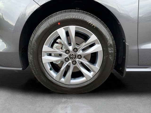 New 2025 Toyota Sienna XLE image 31