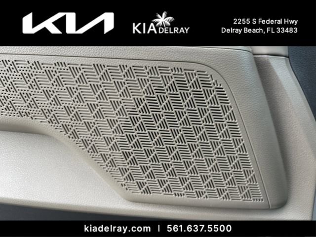 New 2026 Kia Carnival EX image 18