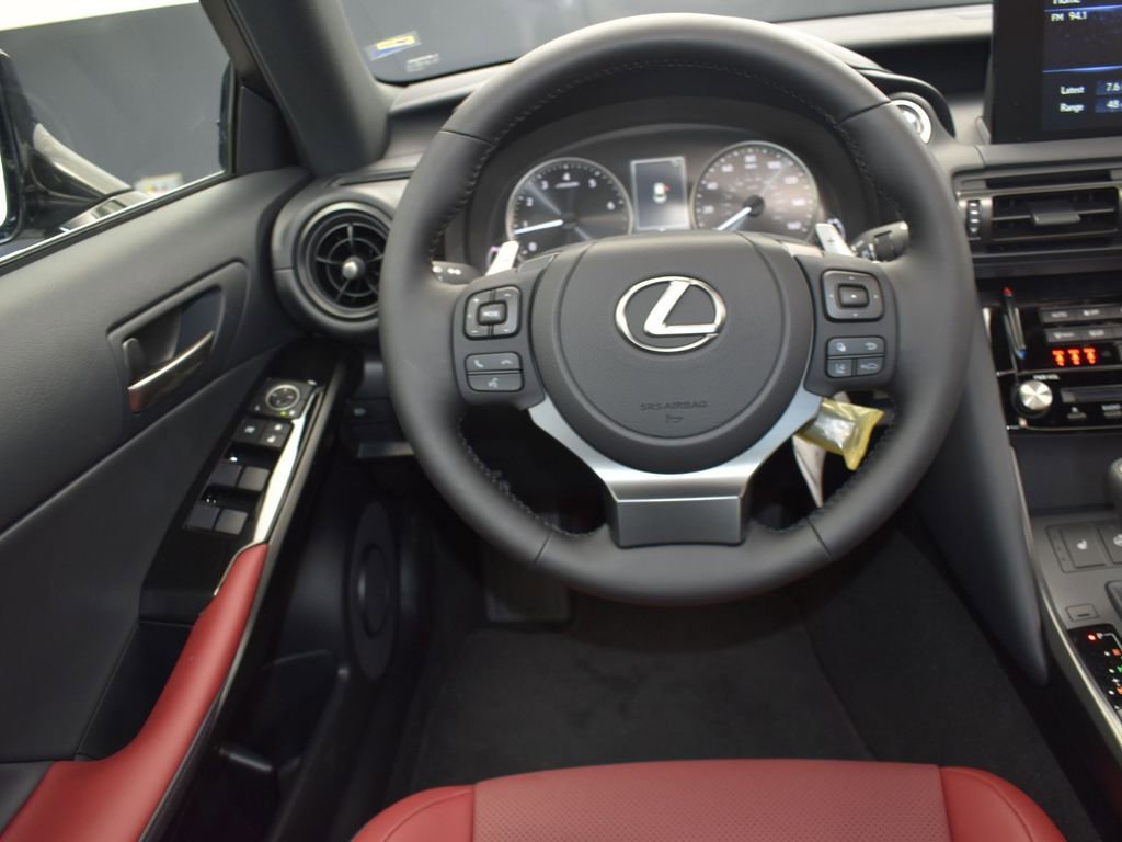 New 2025 Lexus IS 350 F Sport w/ Accessory Package RWD image 29