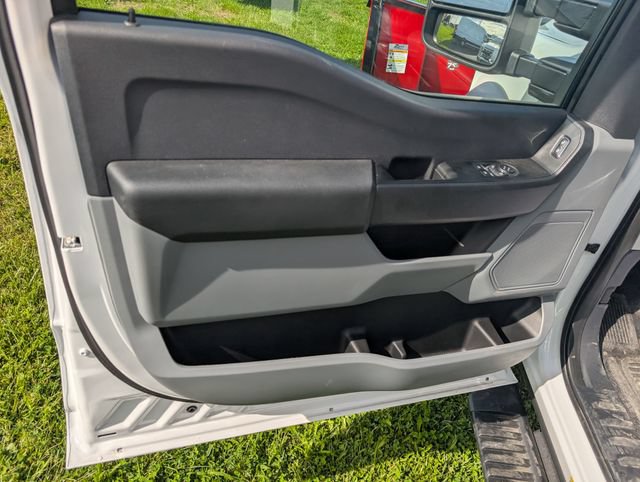 New 2026 Ford F550 4x4 Regular Cab Super Duty image 15