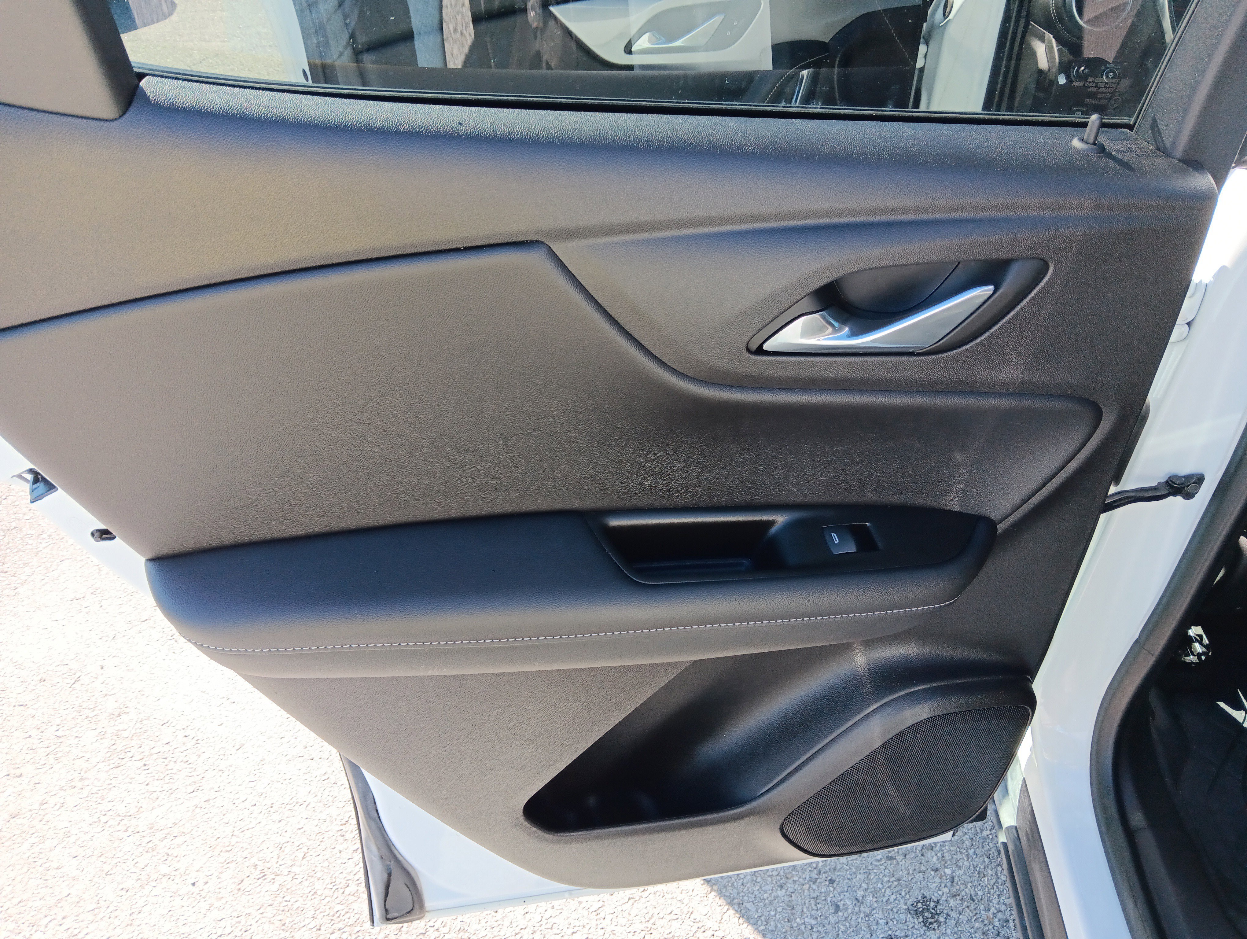 Used 2024 Chevrolet Blazer LT w/ Redline Edition image 19