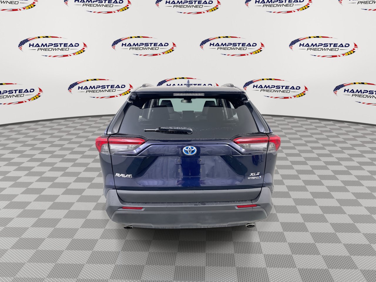 Used 2021 Toyota RAV4 XLE w/ Convenience Package AWD/4WD image 7
