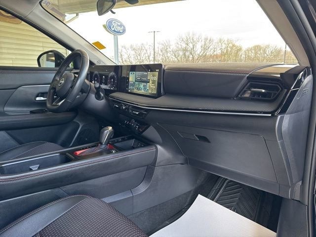 Used 2025 Nissan Kicks SR image 26