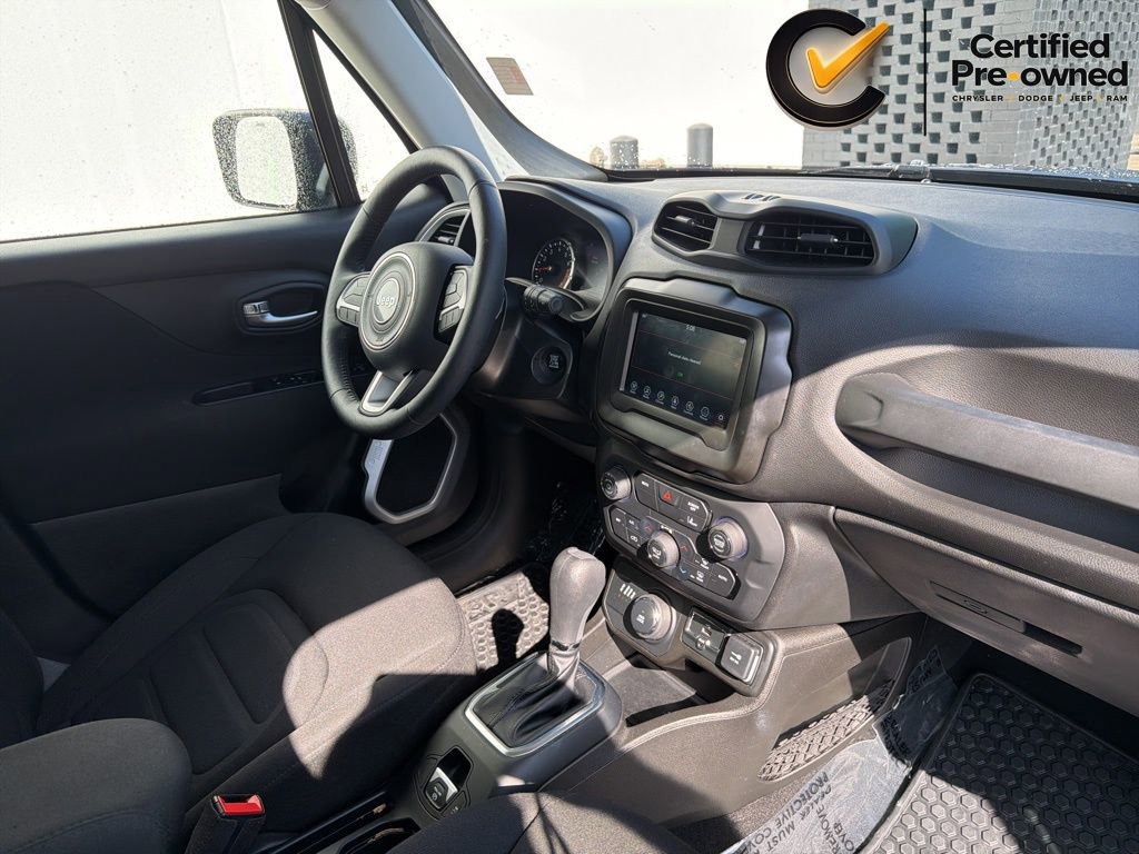 Used 2021 Jeep Renegade Latitude w/ Convenience Group AWD/4WD image 27