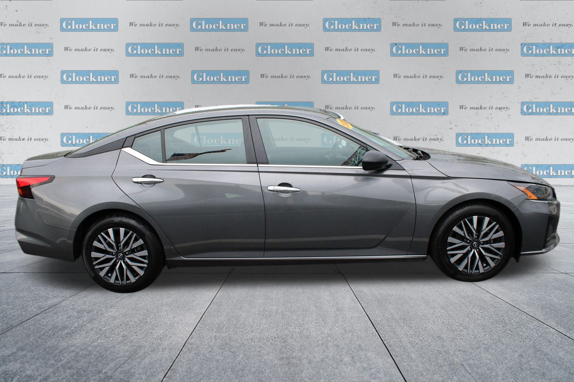 Used 2025 Nissan Altima 2.5 SV FWD image 4