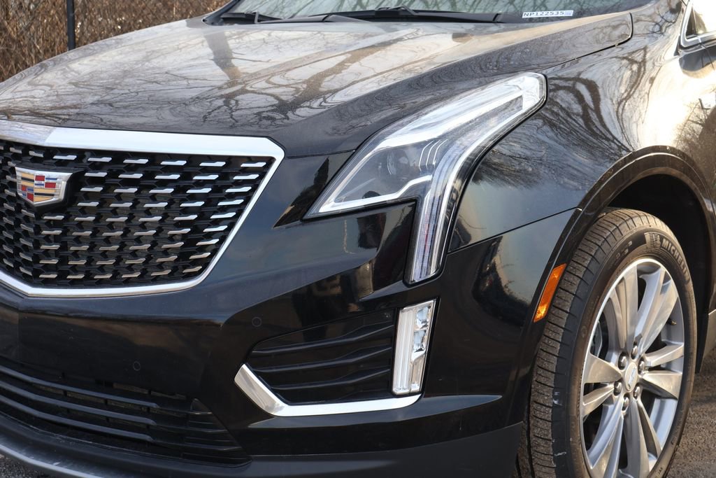 Used 2025 Cadillac XT5 Premium Luxury image 3