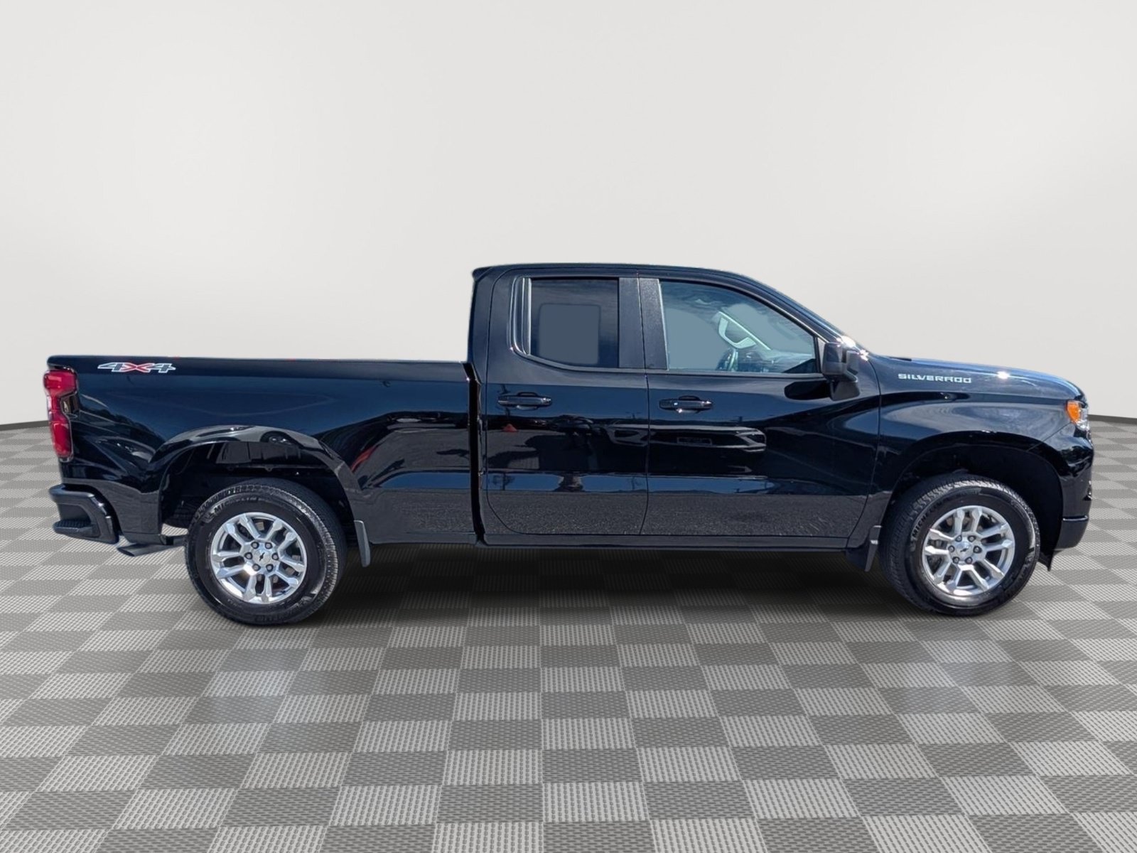 Used 2024 Chevrolet Silverado 1500 RST AWD/4WD image 6