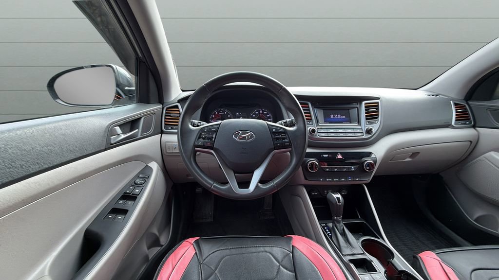 Used 2016 Hyundai Tucson Sport image 11