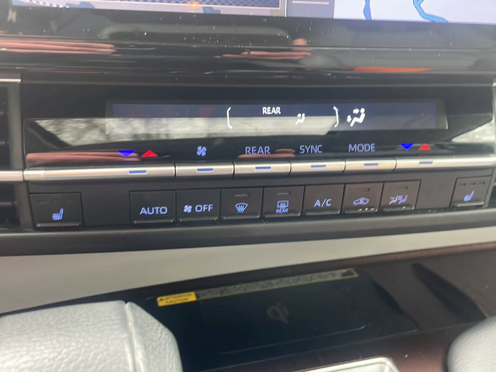Used 2021 Toyota Sienna XLE w/ XLE Plus Package AWD/4WD image 20