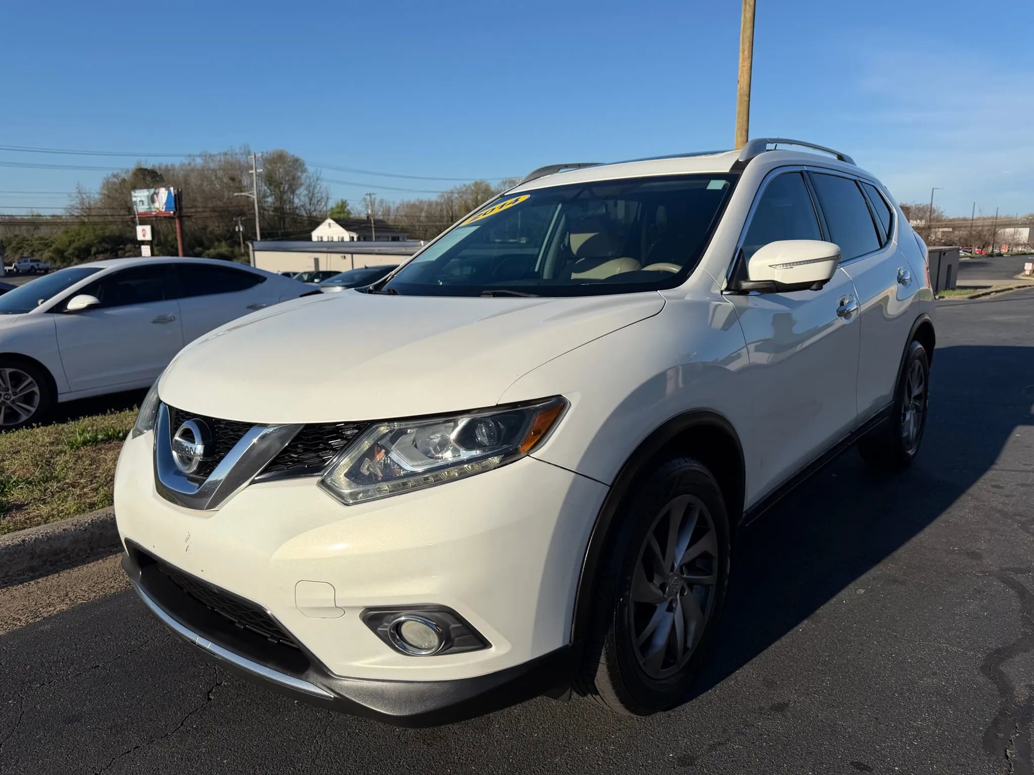 Used 2014 Nissan Rogue SL w/ SL Premium Package image 3