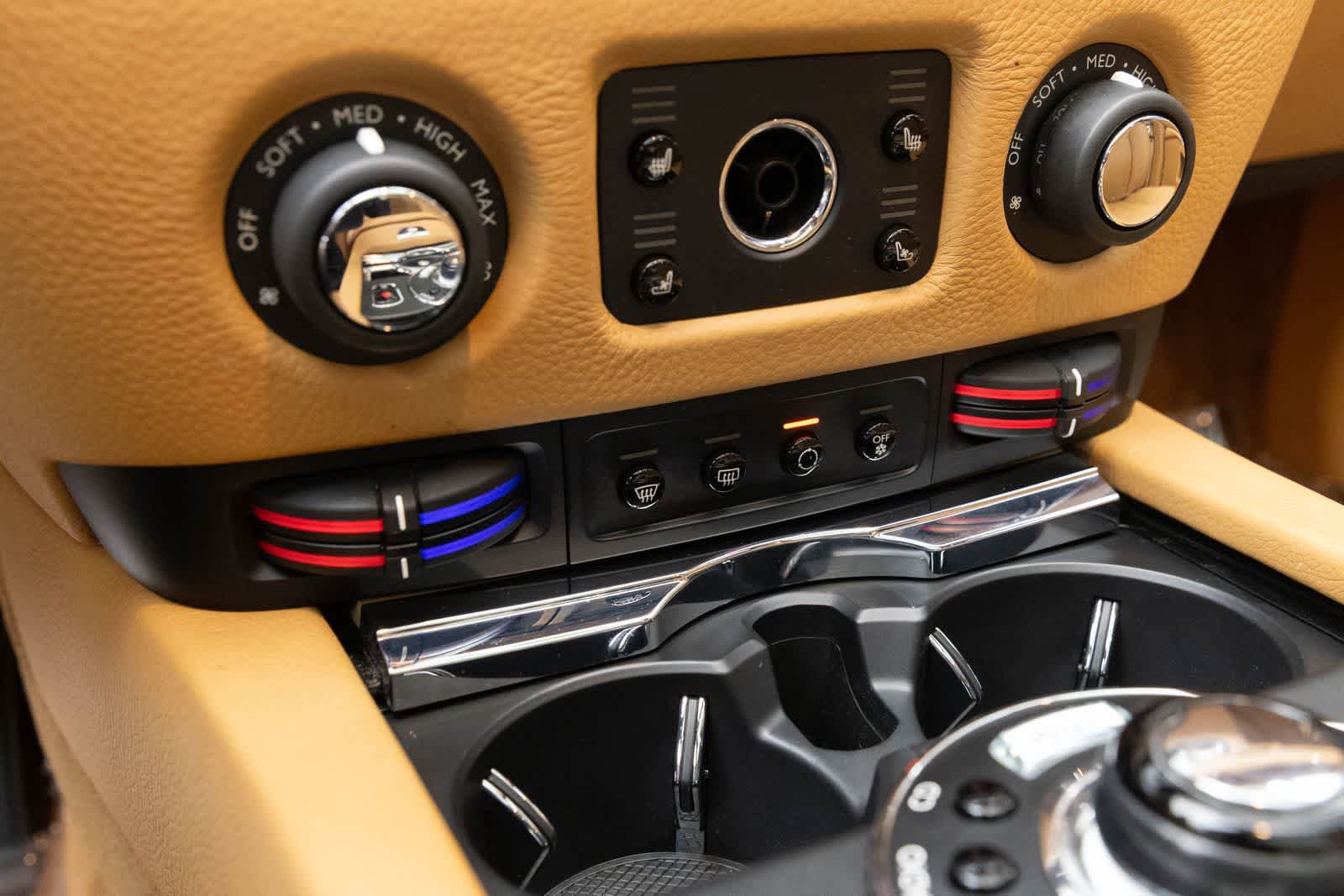 Used 2013 Rolls-Royce Ghost RWD image 28
