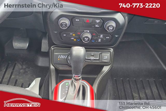 Used 2021 Jeep Renegade Trailhawk w/ Sun & Sound Group image 13