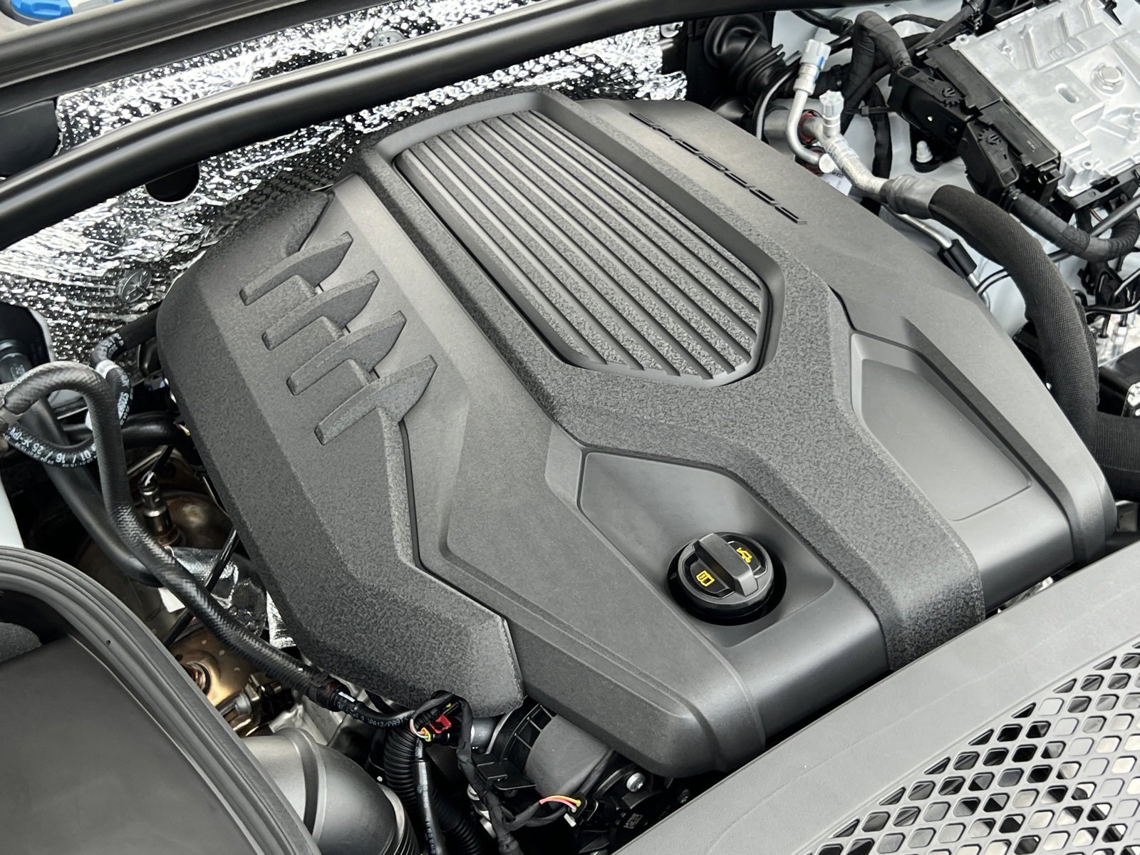 New 2026 Porsche Macan image 34