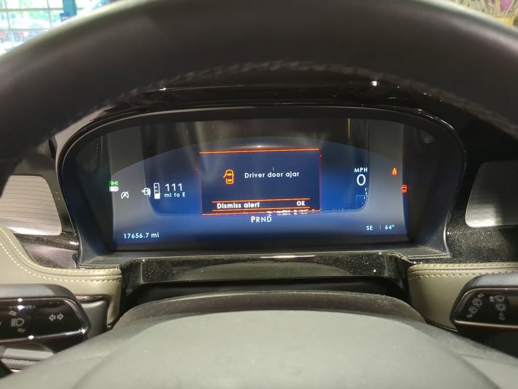 Used 2024 Lincoln Corsair AWD w/ Equipment Group 101A image 14