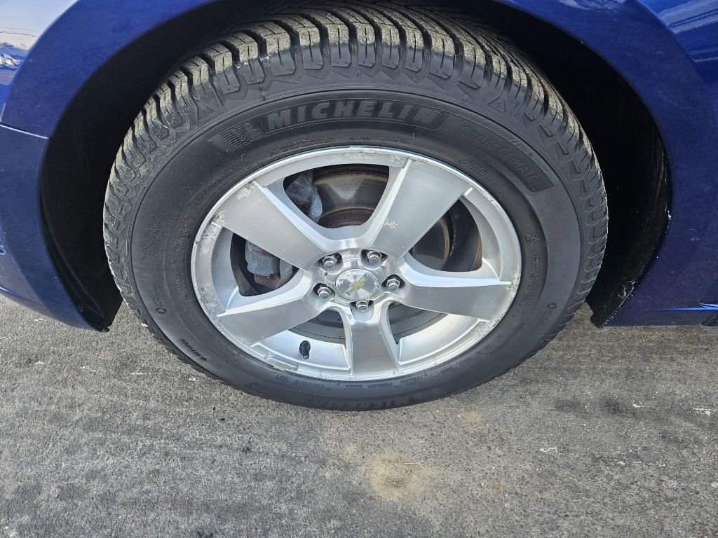 Used 2013 Chevrolet Cruze LT FWD image 19