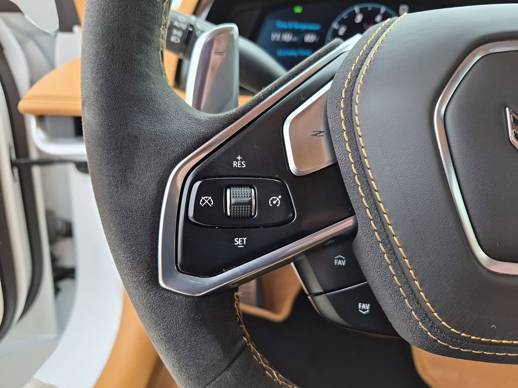 Used 2022 Chevrolet Corvette Stingray Premium Cpe w/ Engine Appearance Package image 26