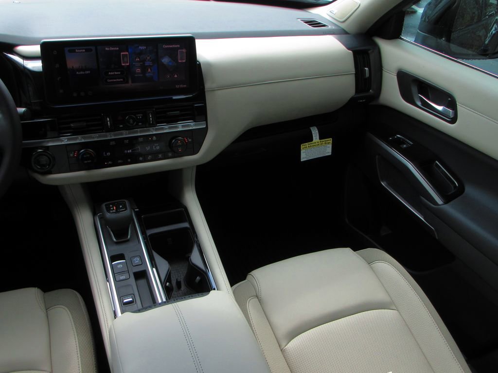 New 2026 Nissan Pathfinder SL w/ SL Premium Package image 12