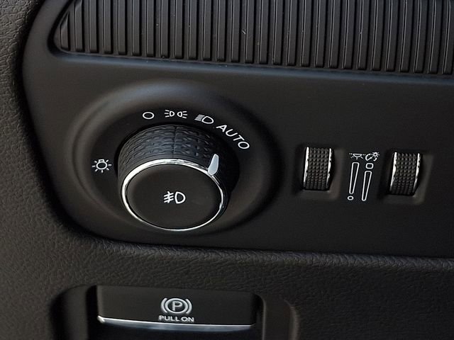 Used 2024 Jeep Wagoneer L Series II w/ Premium Group I image 26