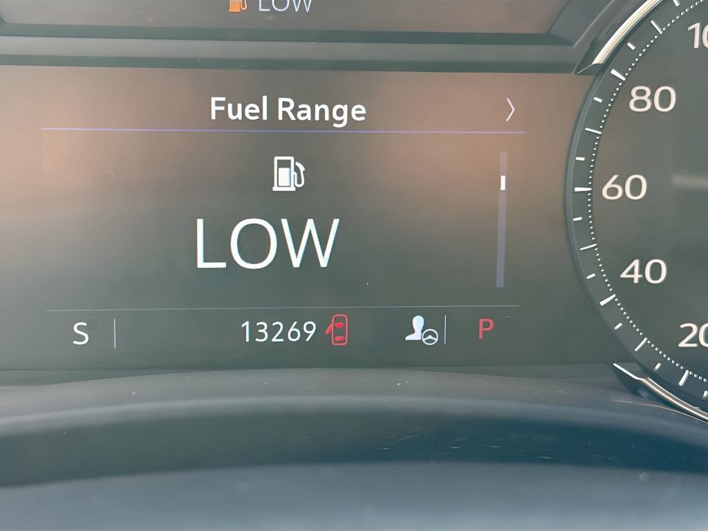 Used 2025 Cadillac CT4 Luxury RWD image 12
