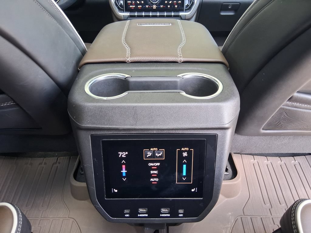 Used 2025 GMC Yukon Denali Ultimate w/ LPO, Floor Liner Package AWD/4WD image 26