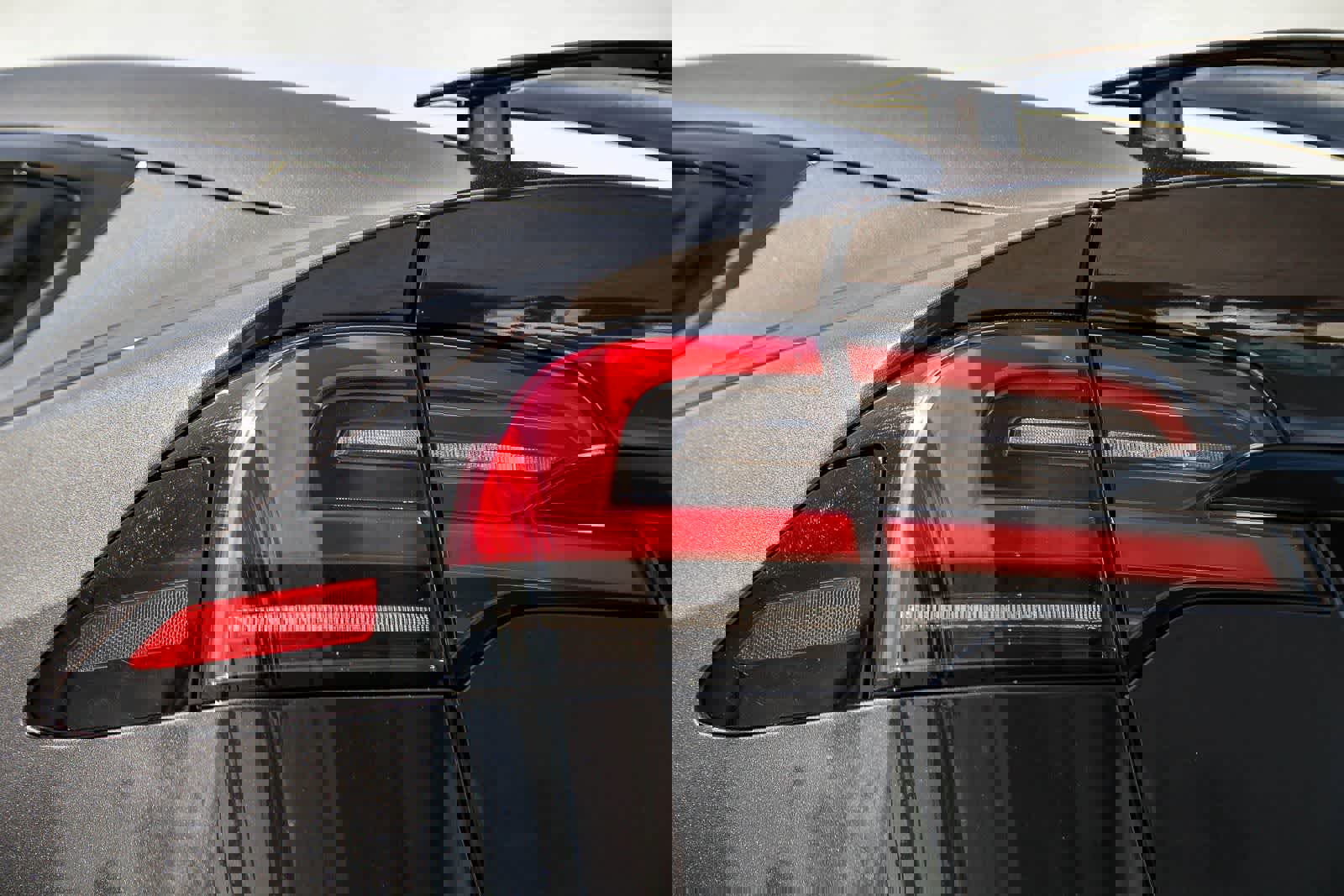 Used 2024 Tesla Model X image 7