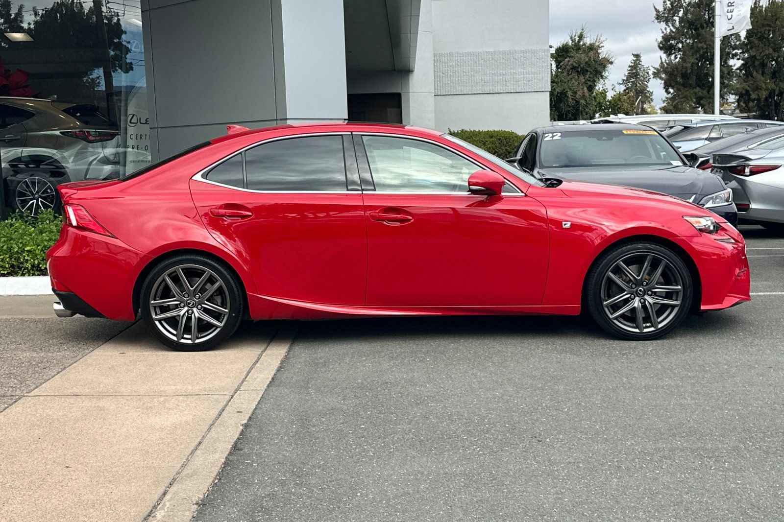 Used 2016 Lexus IS 350 w/ F Sport Package RWD image 3