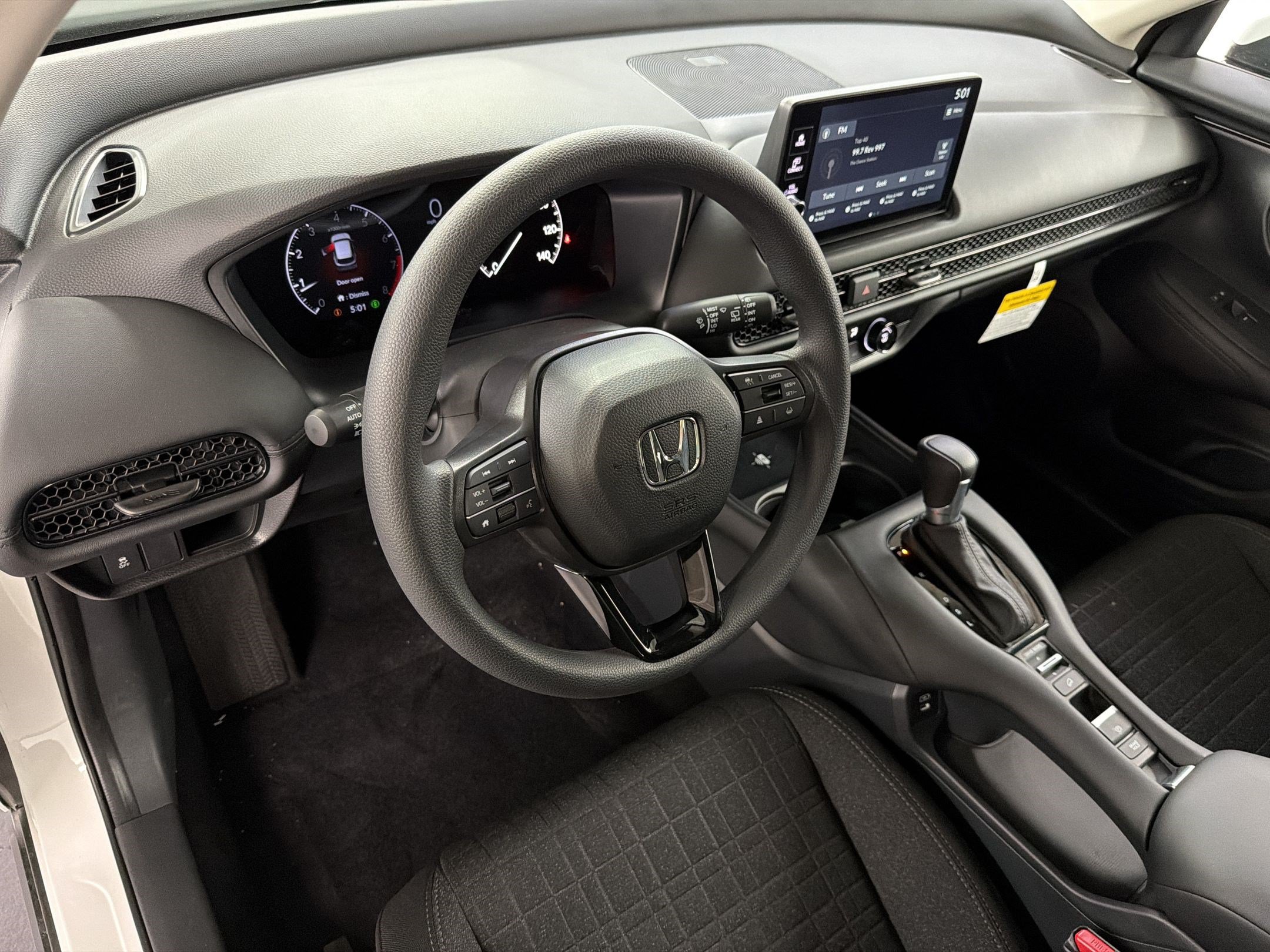 New 2027 Honda HR-V LX image 4