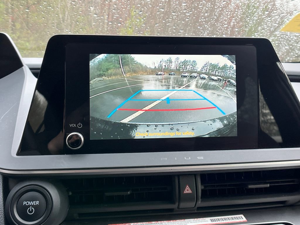 Used 2025 Toyota Prius LE FWD image 19