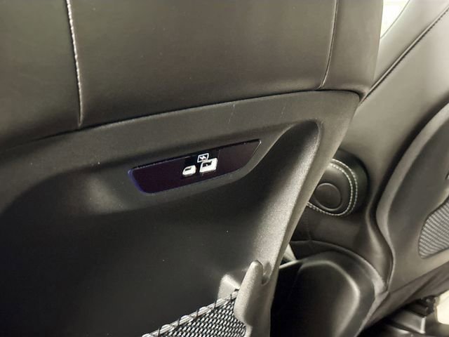 Used 2023 Chrysler Pacifica Touring-L image 42