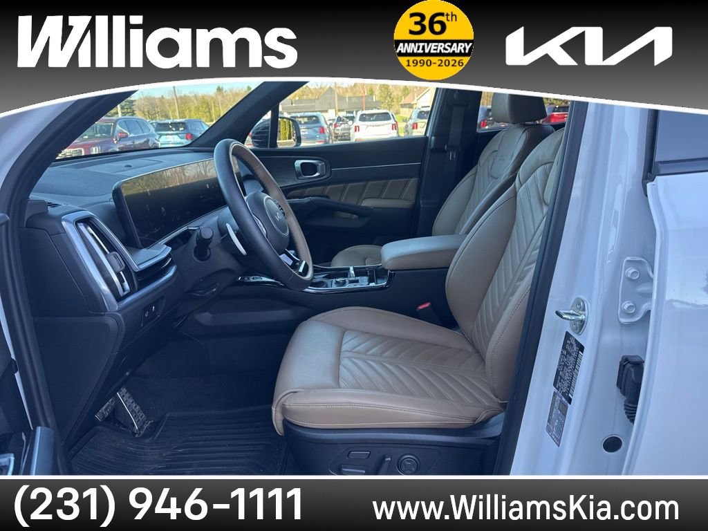Used 2025 Kia Sorento SX Prestige w/ Olive Brown Leather Package AWD/4WD image 28