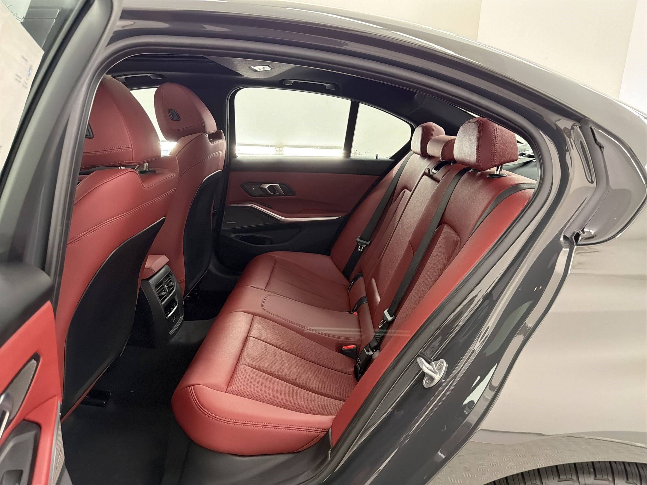 New 2026 BMW 330i Sedan w/ M Sport Package RWD image 14